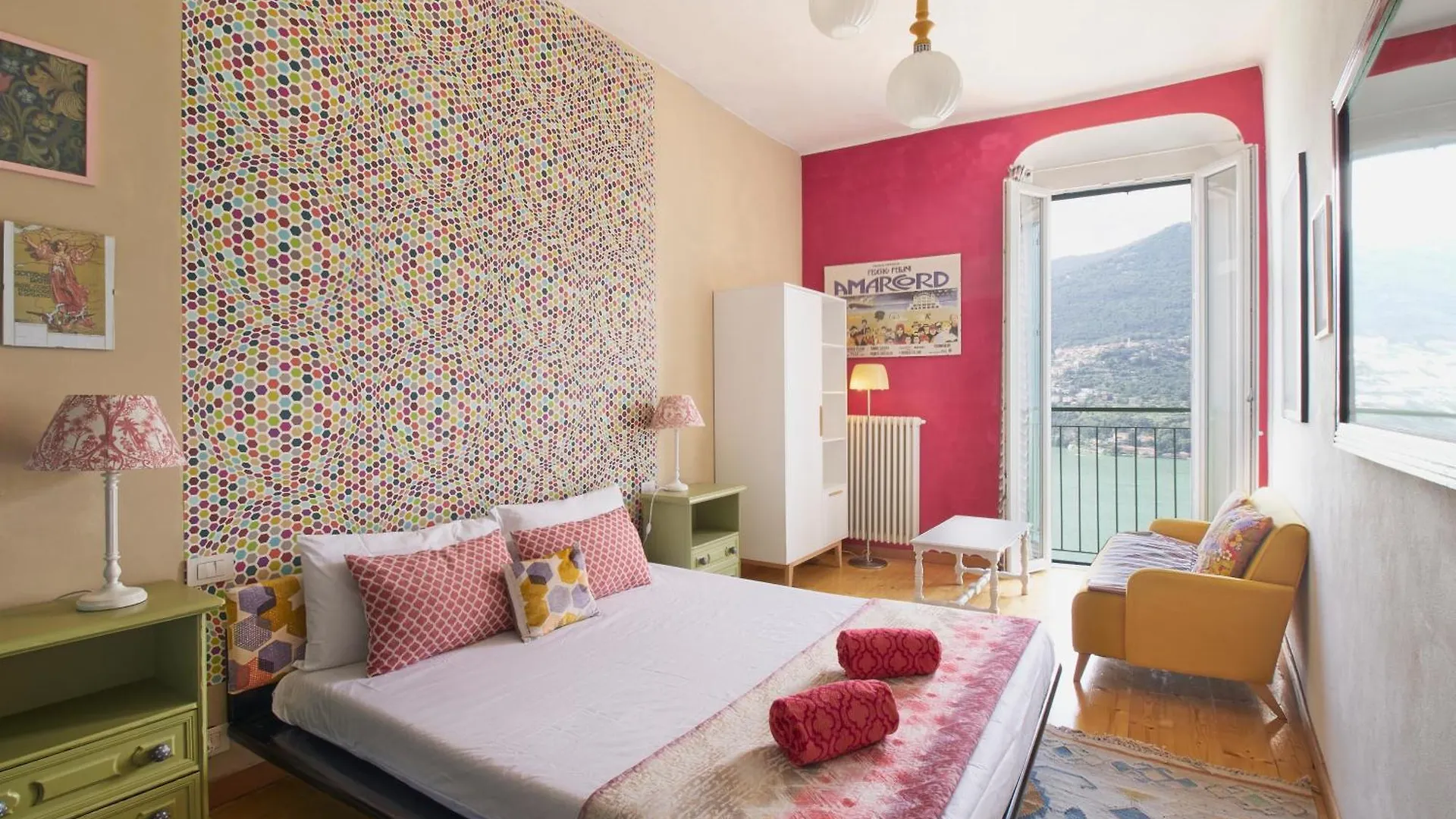 בלביו Timeless Charm - A Window To Lake Como